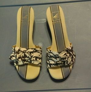 Sperry top slider with cork wedge.